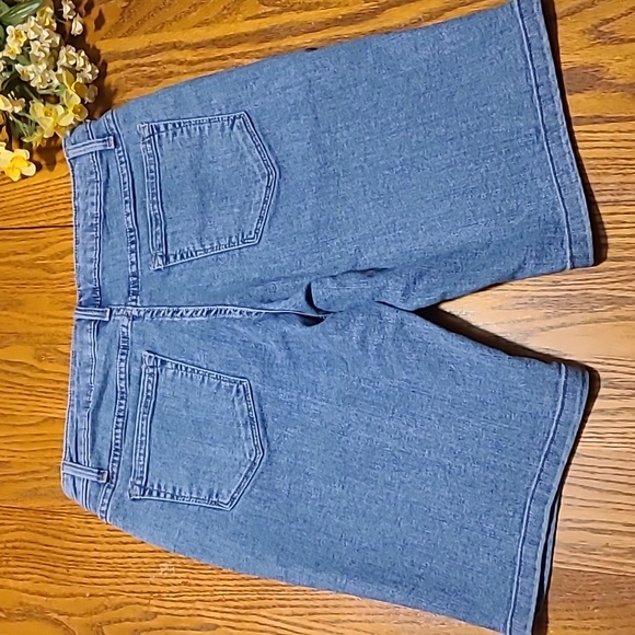 Lee Riders Midrise Denim Shorts - Ladies 10R - Picture 9 of 9